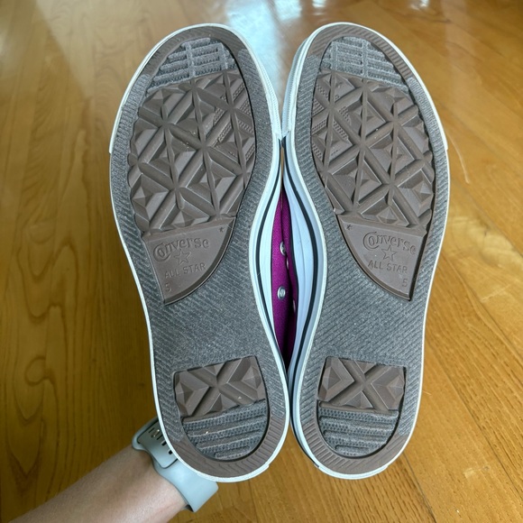 Converse Chuck Taylor sneakers All Star Low Top Canvas Shoes Magenta Womens Sz 7 - Picture 4 of 10